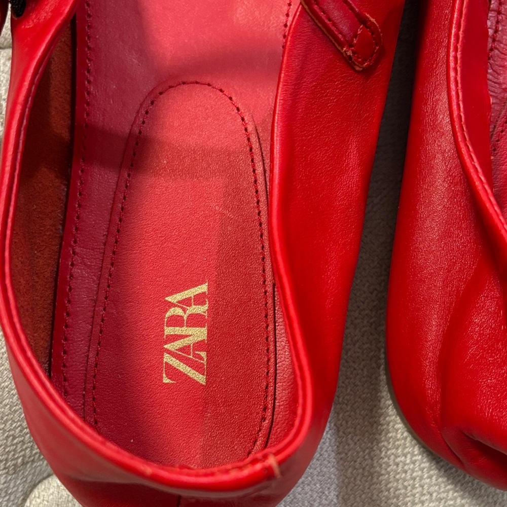 ZARA Scarlet Square-Toe Flats - Picture 4 of 6